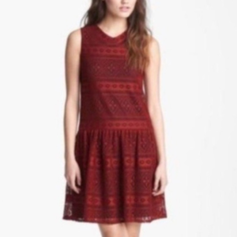 BETSEY JOHNSON Red Brick Crochet Look Dress !!! Size 4